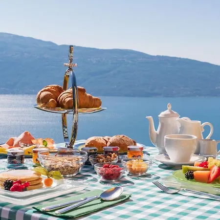 Boutique Sostaga Hotel Gargnano
