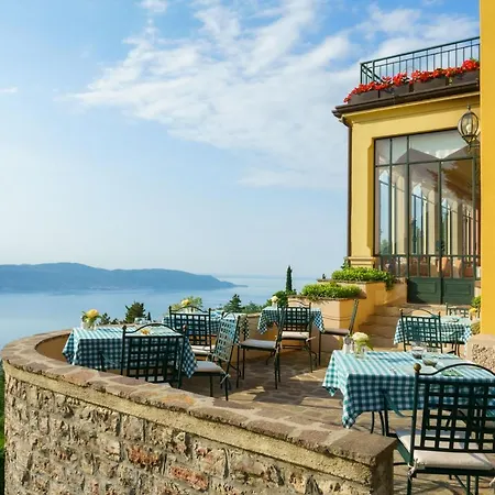 Hotel Boutique Sostaga 5*