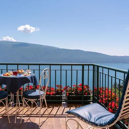 Boutique Sostaga 5*