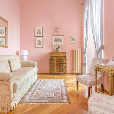 Boutique Sostaga 5*
