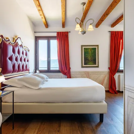 Boutique Sostaga Gargnano