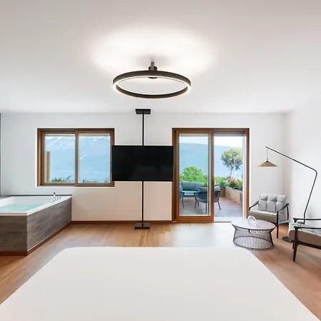 Boutique Sostaga Gargnano