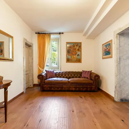 Boutique Sostaga 5*