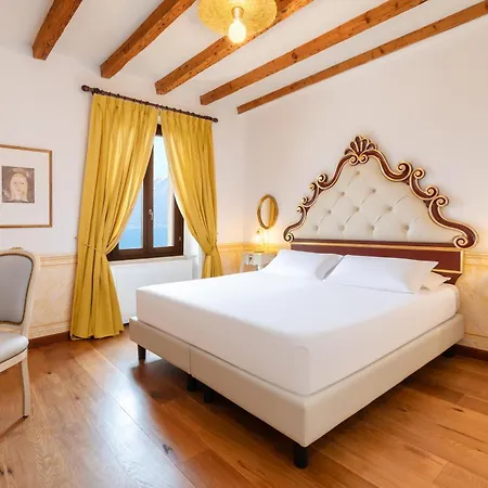 Boutique Sostaga Gargnano